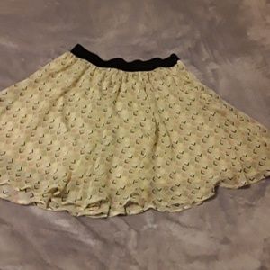 Vero Moda size 10 skirt balcony hw shirt